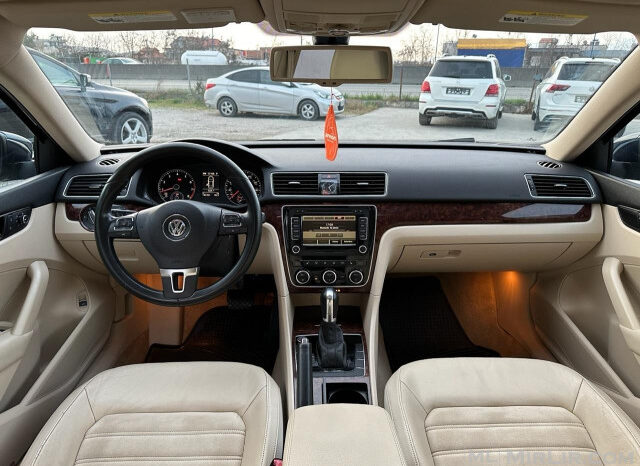 
								VW PASSAT 2012 2.5 full									